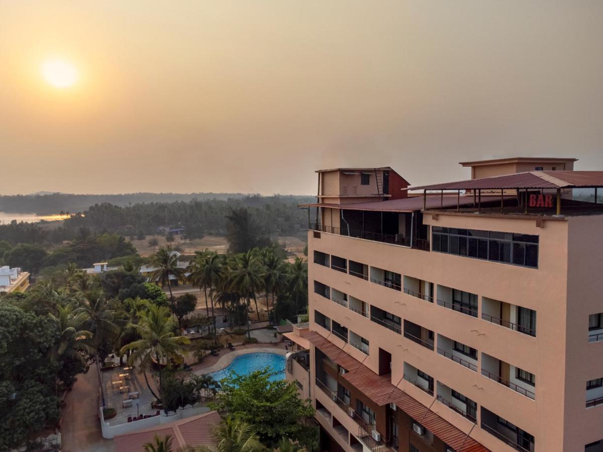 Sterling Karwar Otel Dış mekan fotoğraf