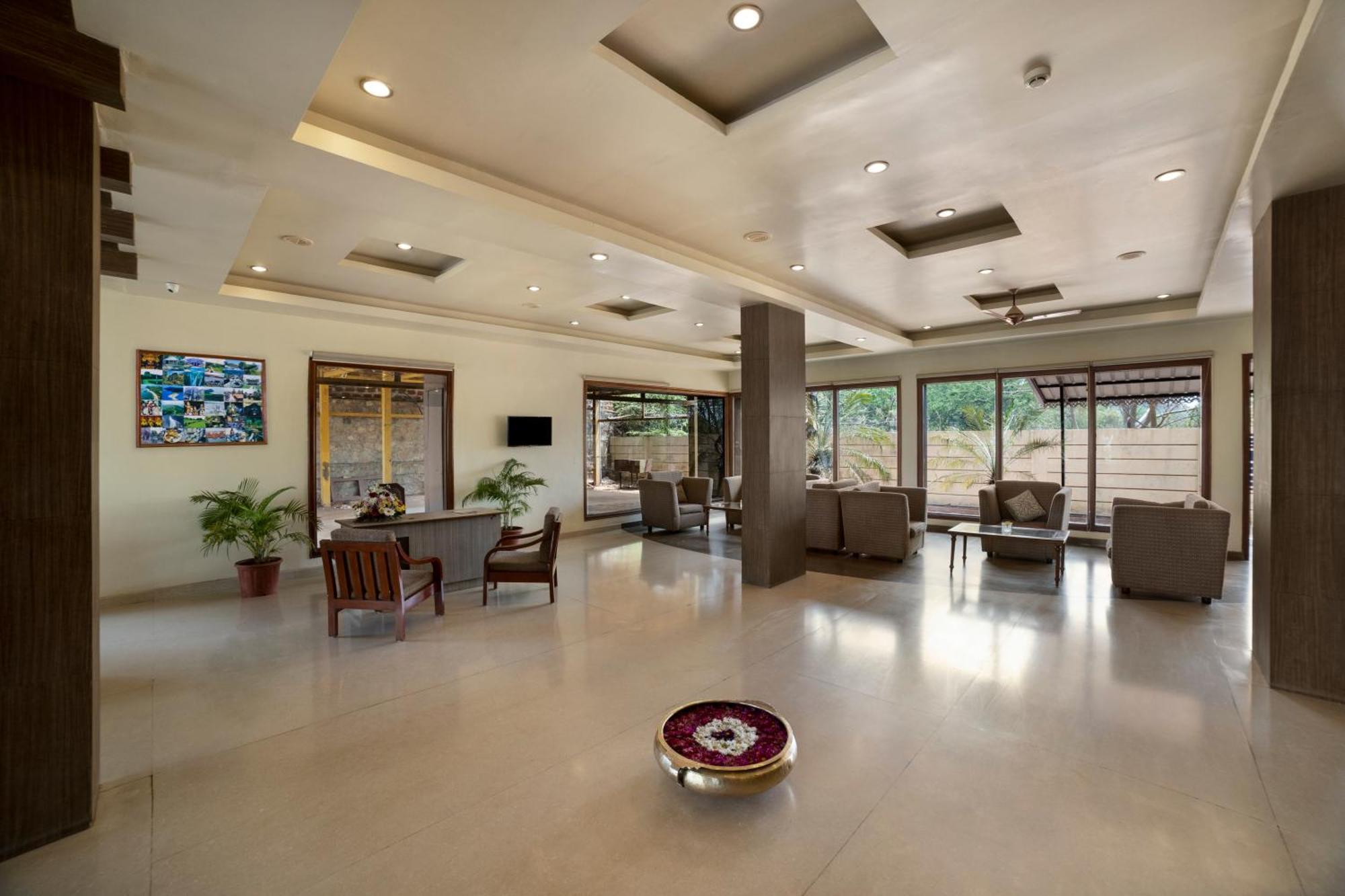Sterling Karwar Otel Dış mekan fotoğraf