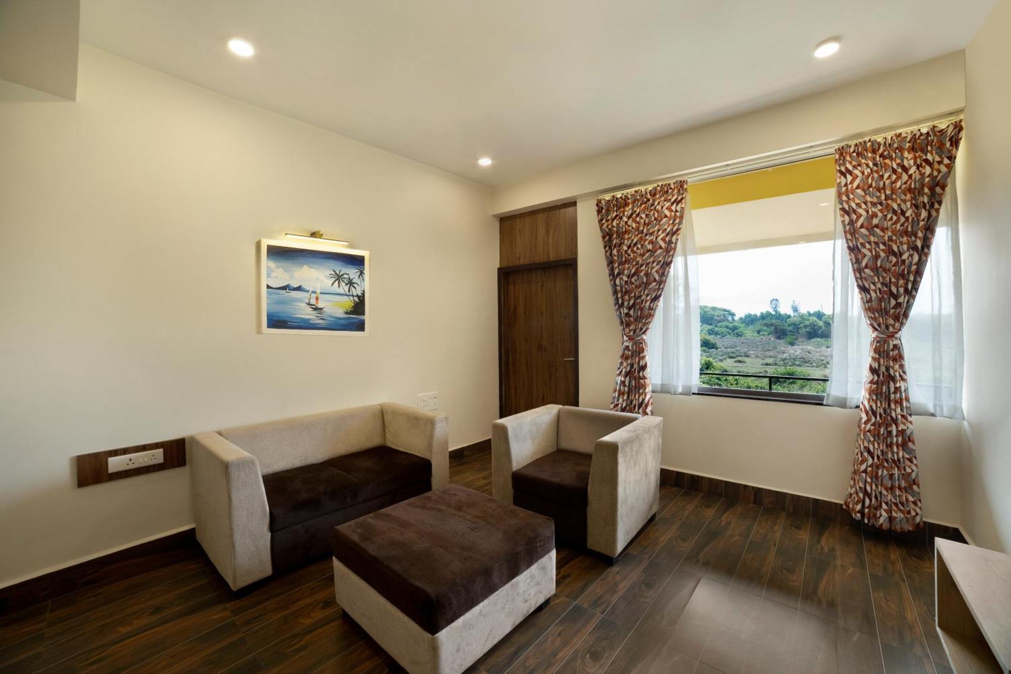 Sterling Karwar Otel Dış mekan fotoğraf
