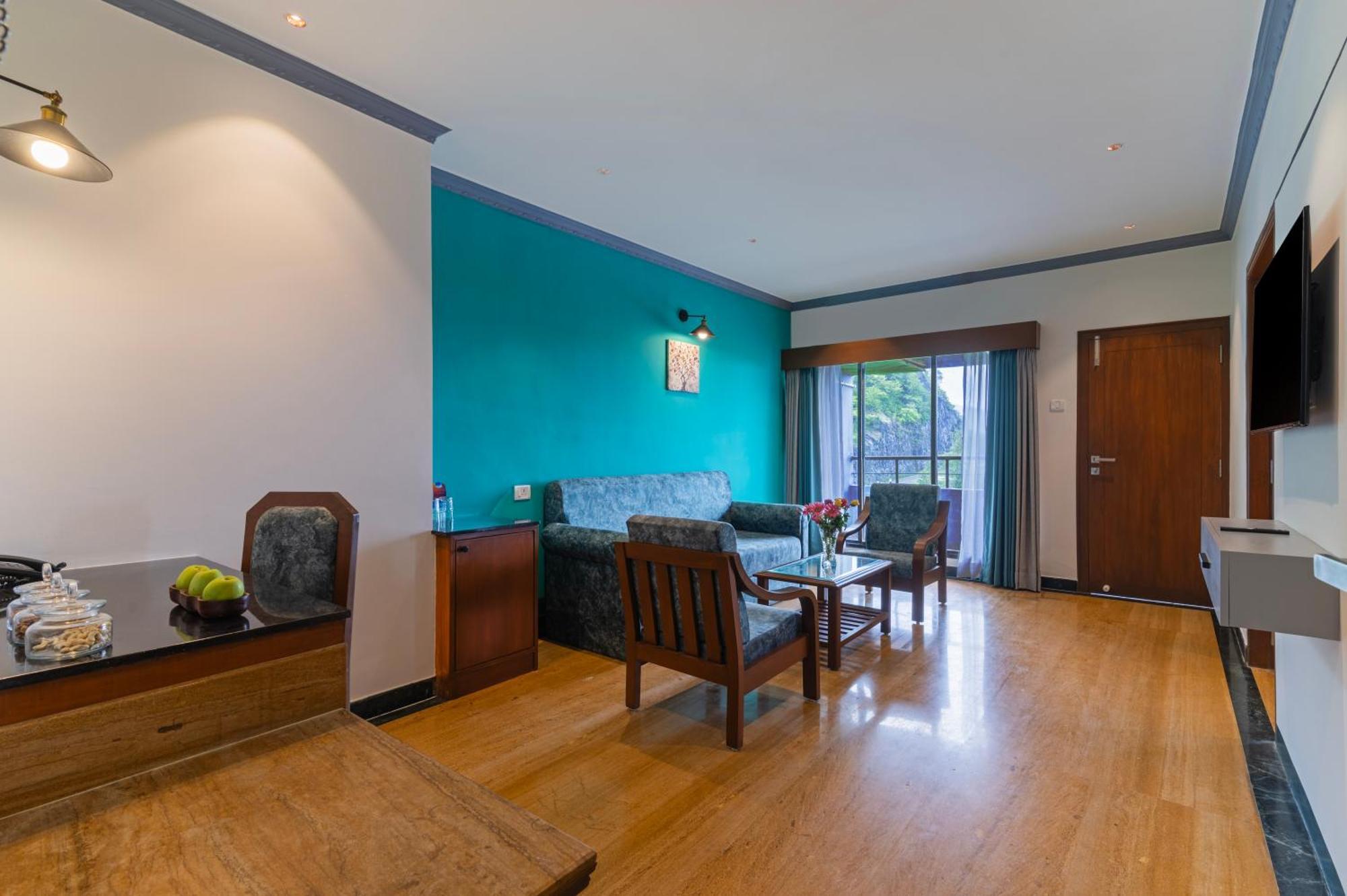 Sterling Karwar Otel Dış mekan fotoğraf
