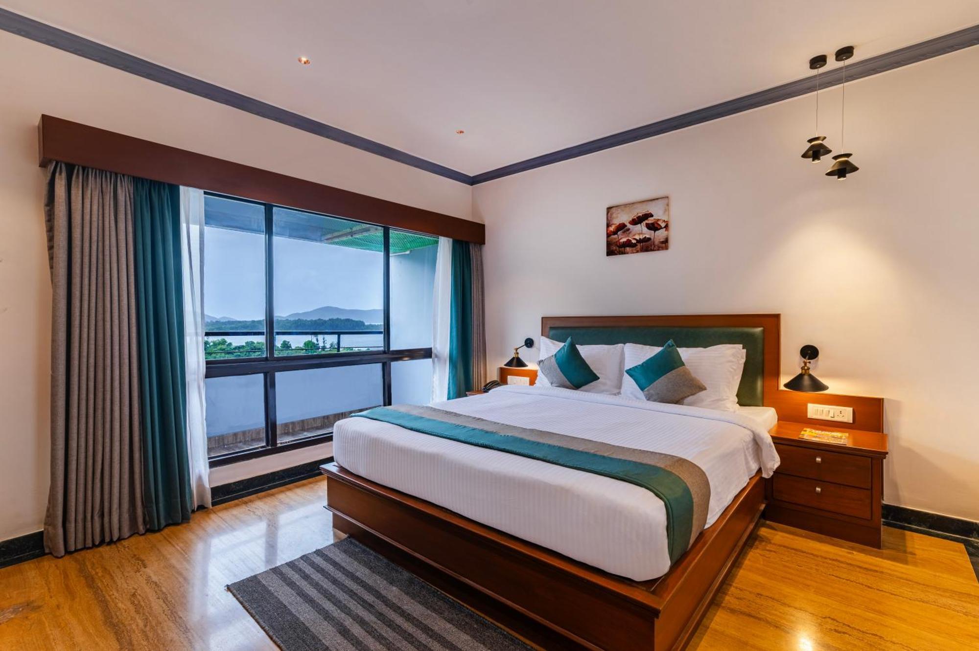 Sterling Karwar Otel Dış mekan fotoğraf
