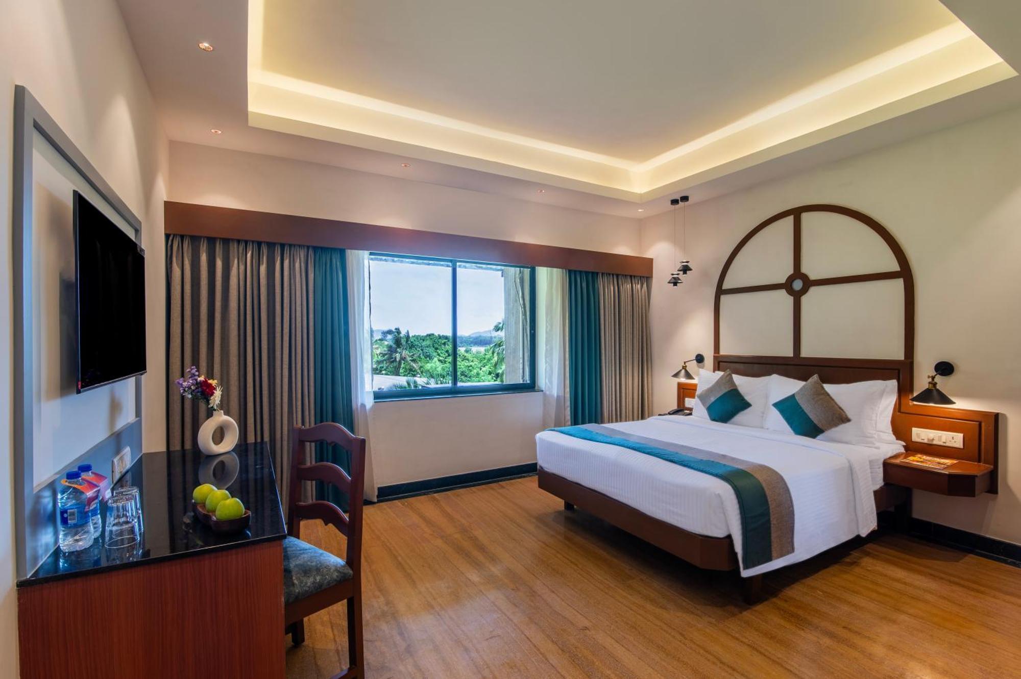 Sterling Karwar Otel Dış mekan fotoğraf