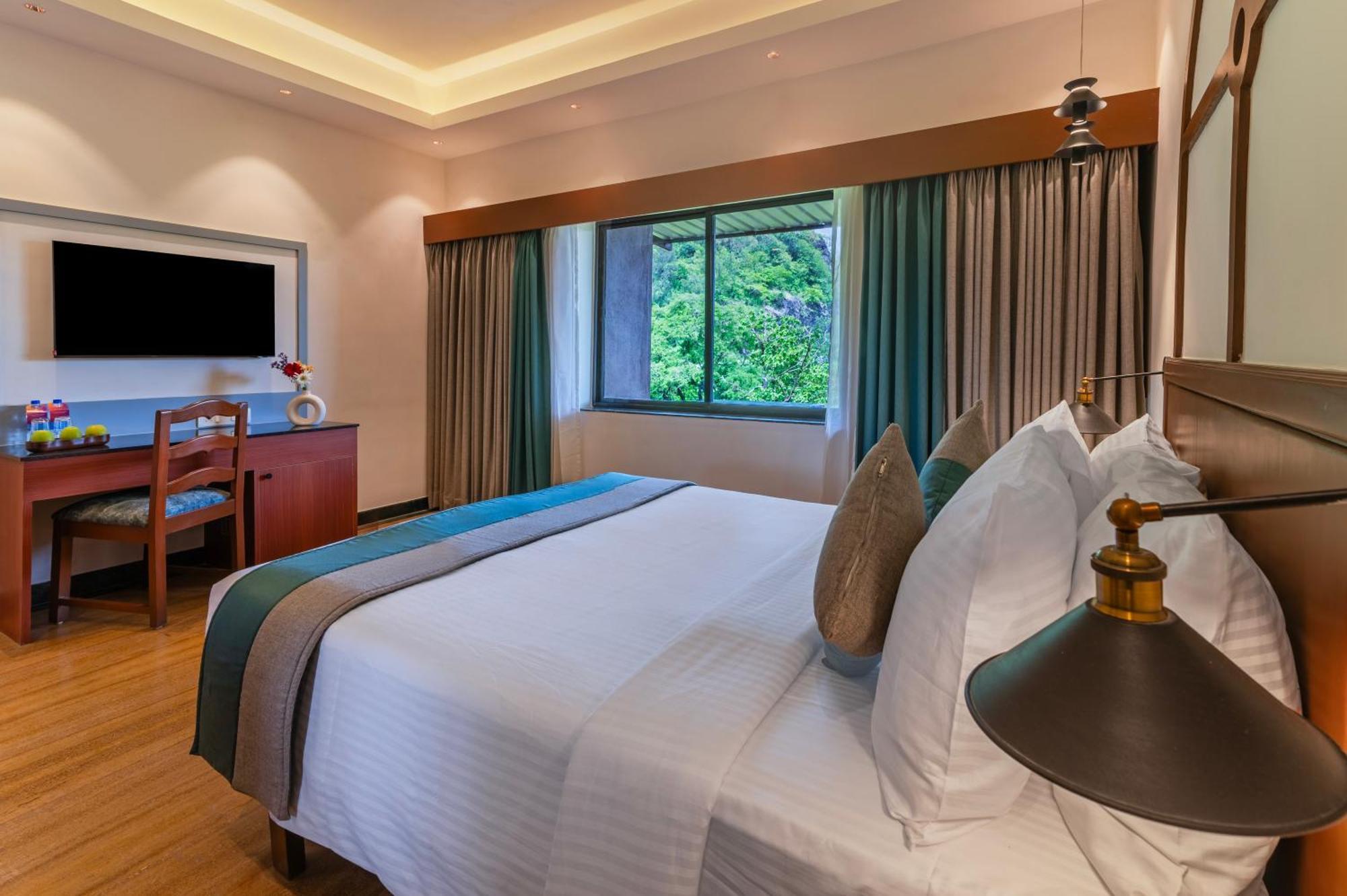 Sterling Karwar Otel Dış mekan fotoğraf