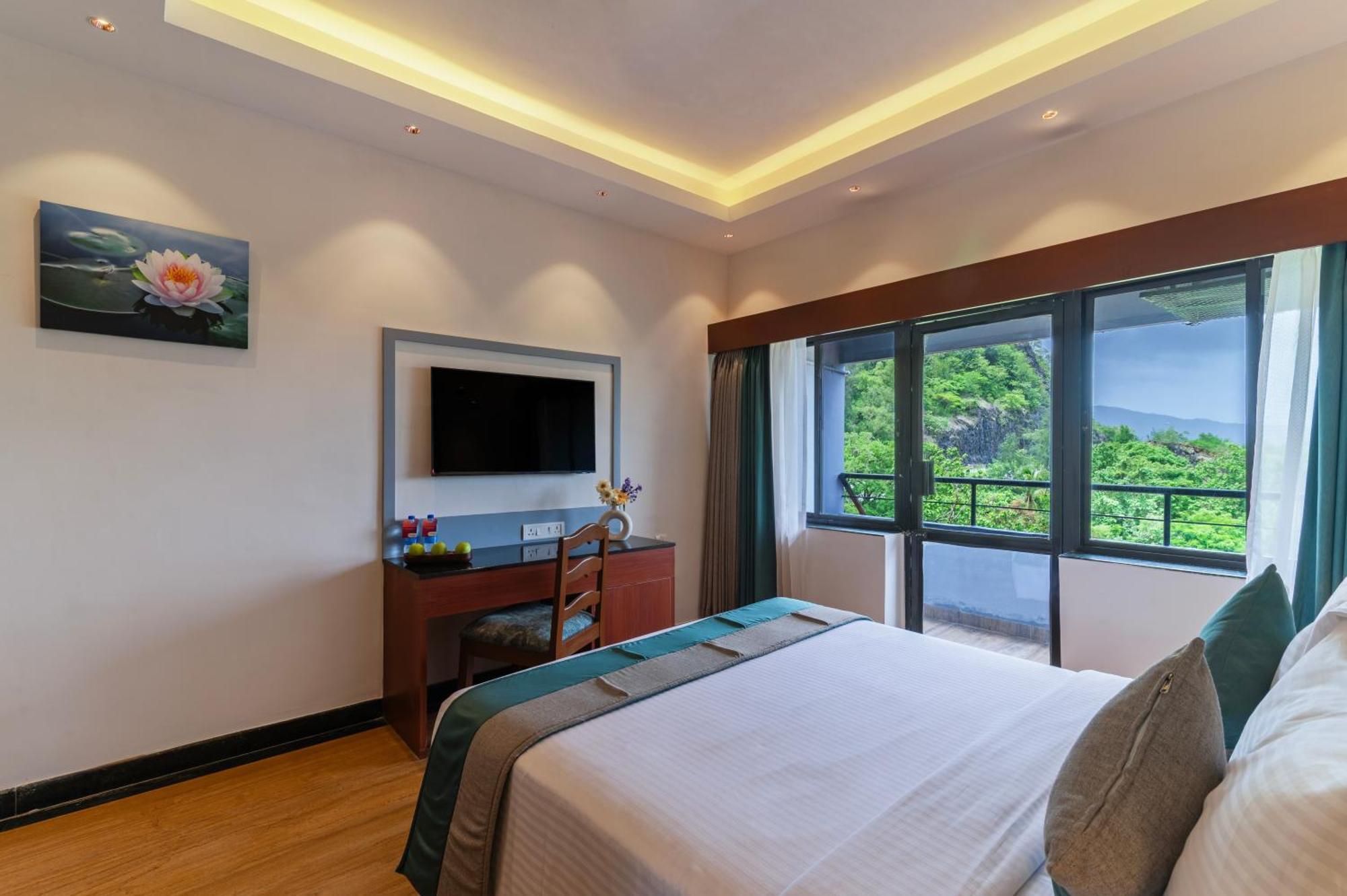 Sterling Karwar Otel Dış mekan fotoğraf