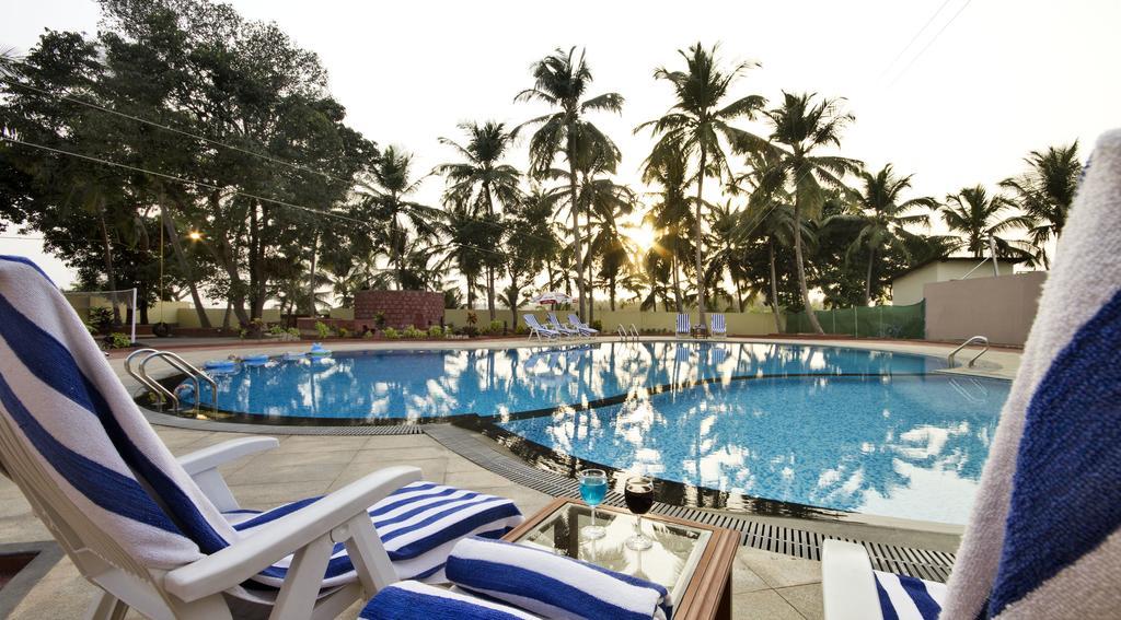 Sterling Karwar Otel Dış mekan fotoğraf