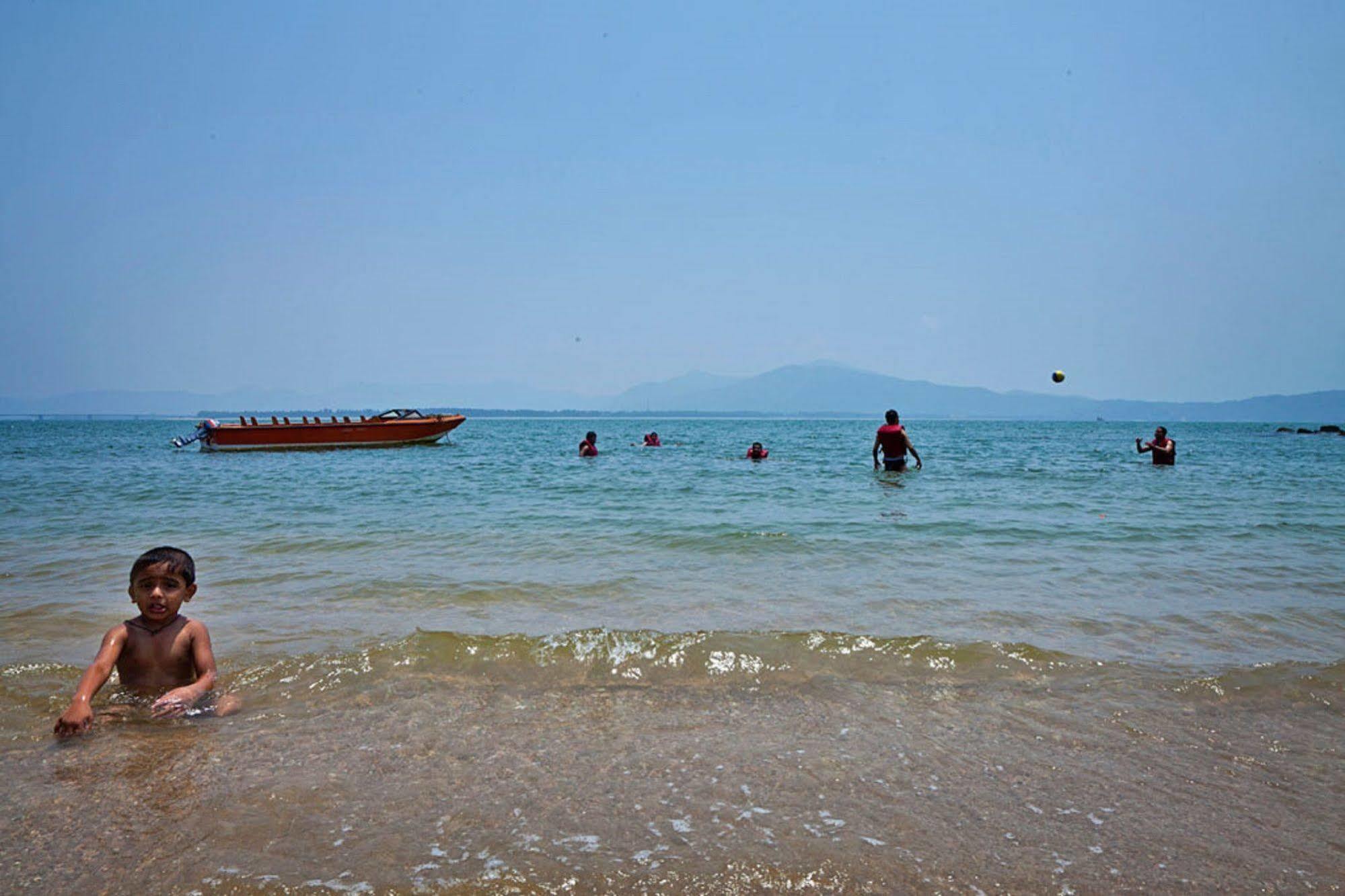 Sterling Karwar Otel Dış mekan fotoğraf